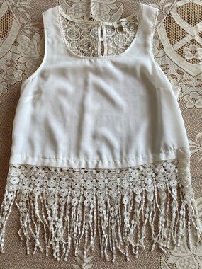 Monteau Ivory Lace-Back Fringe Tank